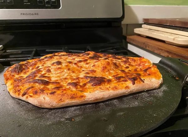How to Use a Pizza Stone